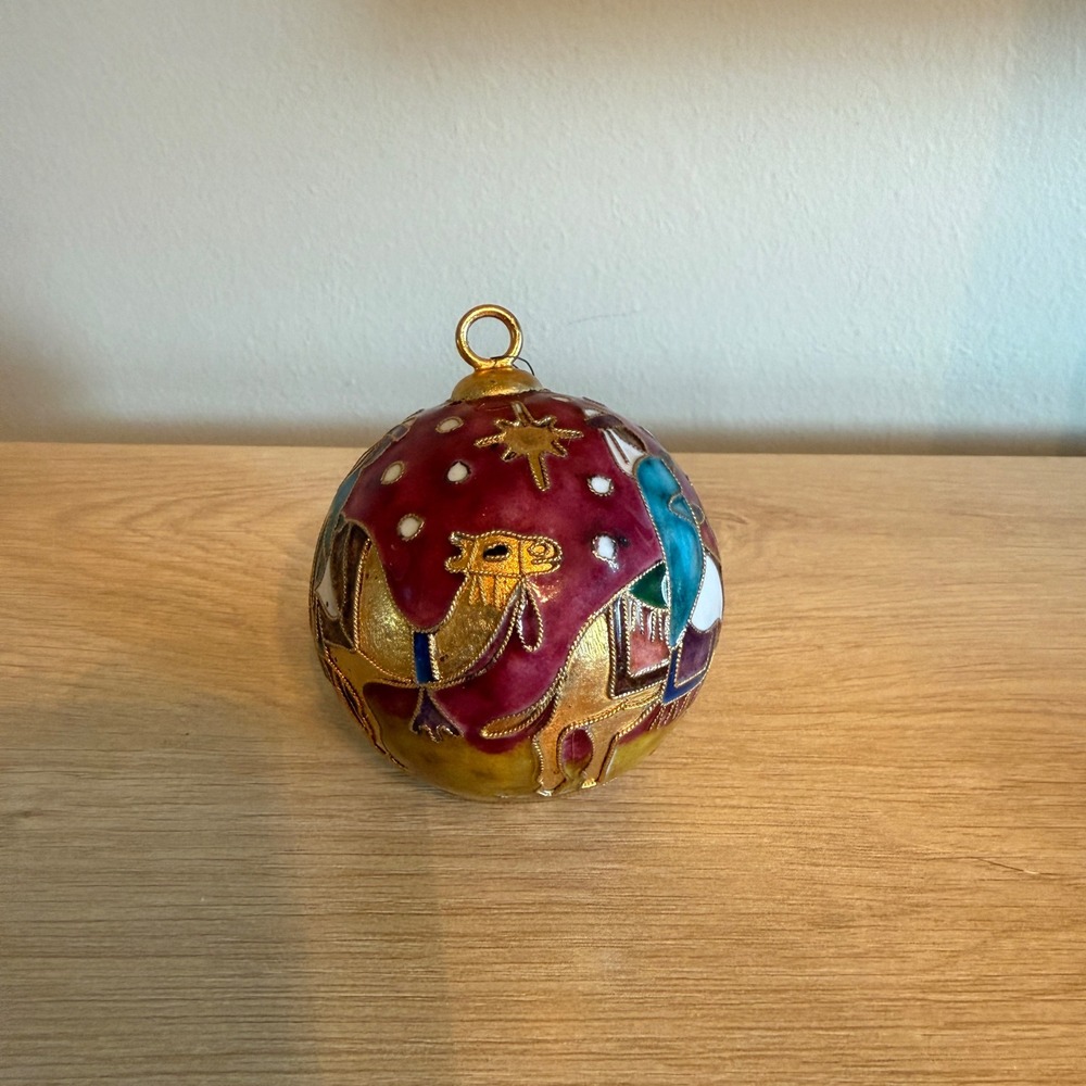 Cloisonne Enamel Three Wise Men Nativity Christmas Ornament Gold Filigree Ball